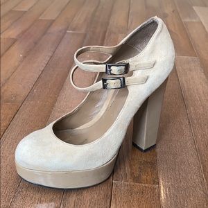 Carvela Beige Suede & Patent Leather Heels Size 8